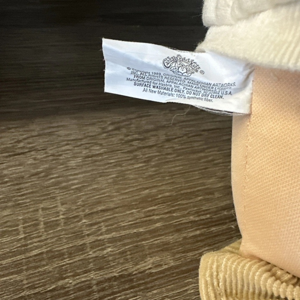 Cabbage patch Hasbro Doll - Picture 3 of 5